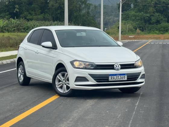 VOLKSWAGEN POLO 1.0 MPI TOTAL FLEX MANUAL VOLKSWAGEN POLO 1.0 MPI TOTAL FLEX MANUAL